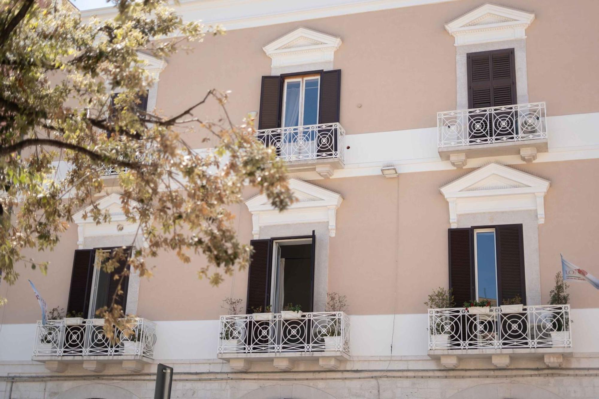 B&B Longobardi Trani Eksteriør bilde