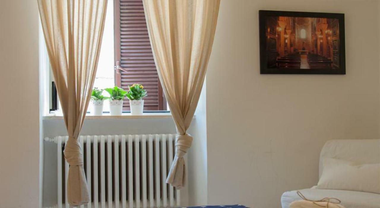 B&B Longobardi Trani Eksteriør bilde